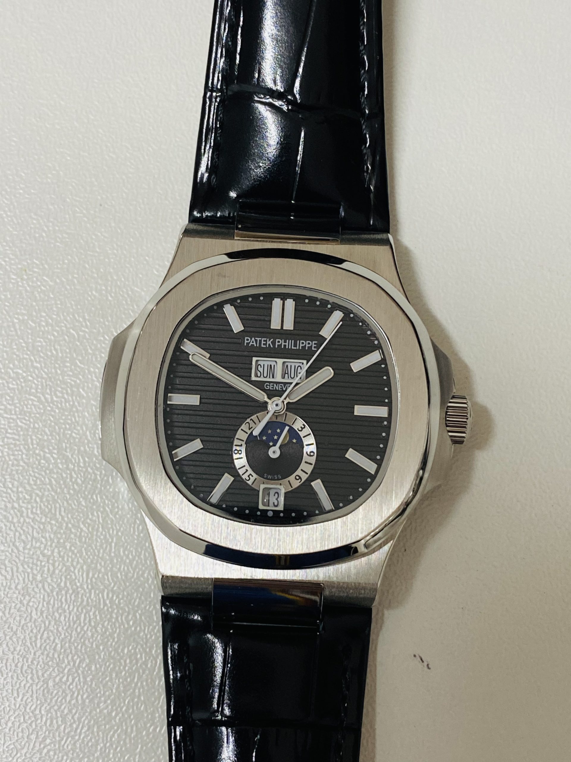 Patek Philippe replica nautilus 5726/1a black dial